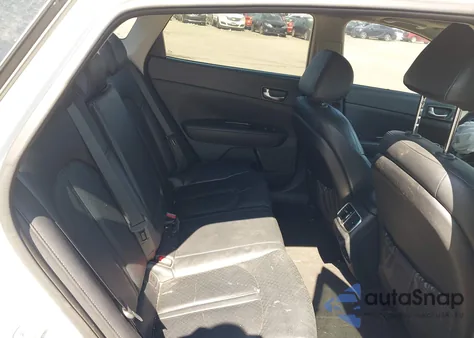 2016 Kia Optima Ex z USA, uszkodzony, nr VIN 5XXGU4L37GG048085